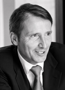 Christian Abegglen – Schwarz-Weiß-Porträt